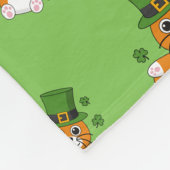 Cute St Patrick's Day Cat with Shamrocks Cartoon Fleece Deken (Hoek)