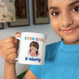 Cute Swim Team Girl Personaliseerde Brunette Swimm Koffiemok
