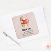 Cute Teddy Bear draagt een Rode Harthag Vierkante Sticker (Envelop)