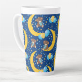 Cute Teddy Bear zit op het Mon Pattern Latte Mok (Linkerhoek)