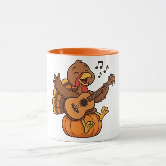 Cute Thanksgiving turkey with guitar Mok (Midden)