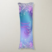 Cute turquoise paarse faux glitter monogram lichaamskussen (Voorkant Verticaal)