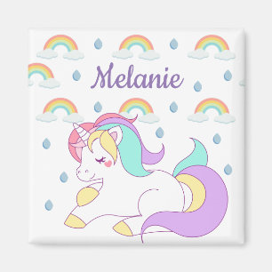 Cute Unicorn en Rainbows, gepersonaliseerd Magneet