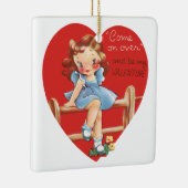 Cute Valentijnsdag, meisje op hek Keramisch Ornament (Rechts)