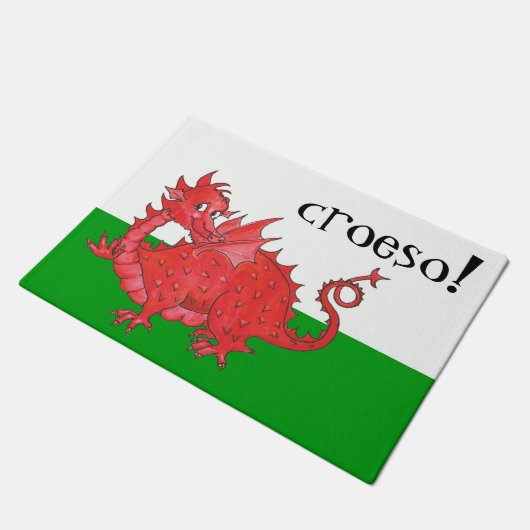 Cute Welsh Red Dragon on Green, White Croeso Deurmat (Schuin)