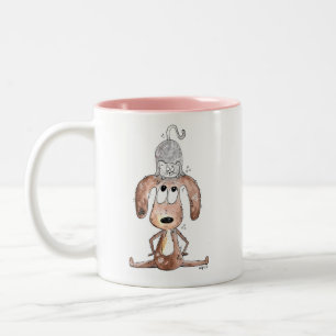 Cute Whimsical Dog met Cat op zijn hoofd Tweekleurige Koffiemok