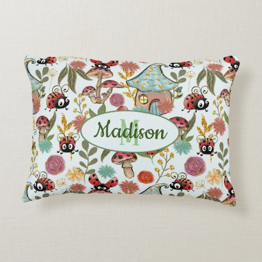 Cute Whimsical Ladybugs Mushrooms Flowers Monogram Accent Kussen (Achterkant)