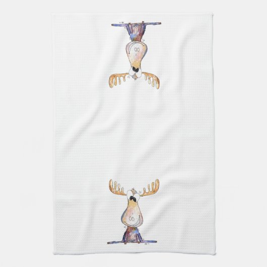 Cute Whimsical Moose Theedoek (Verticaal)