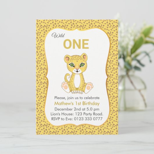 Cute Wild One Leopard 1er Anniversaire Invitation (Debout devant)