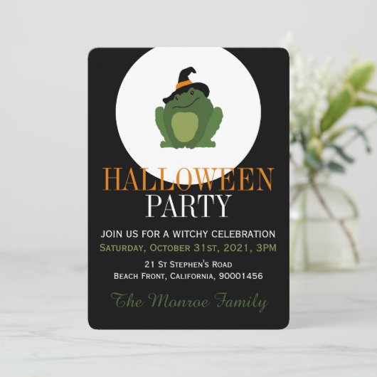 Cute Witch Toad, Halloween Party Invitation Kaart (Staand voorkant)