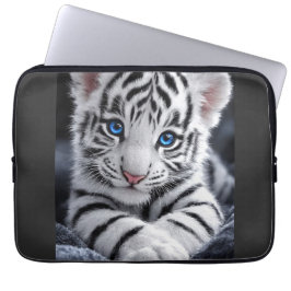 Cute Witte Tijgerwelp Blauwe Ogen Wildlife Poster Laptop Sleeve