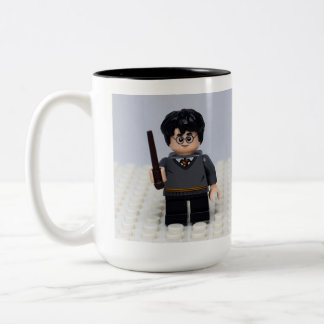 Cute Wizard Toy Figure Mug – Magic-Themed Coffee Tweekleurige Koffiemok