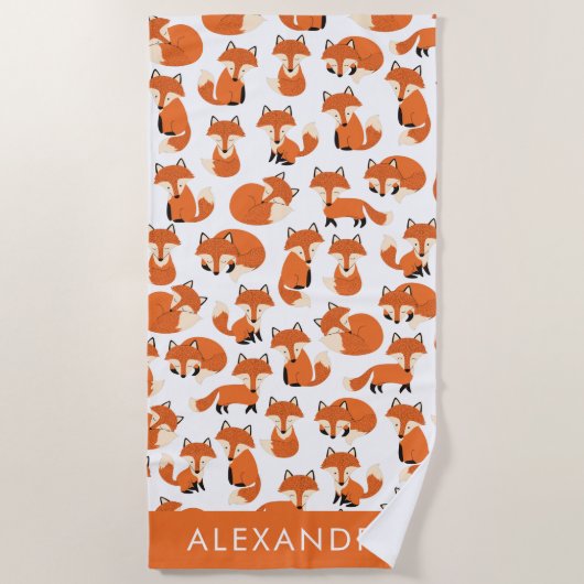Cute Woodland Autumn Forest Fox Pattern met naam Strandlaken (Voorkant)