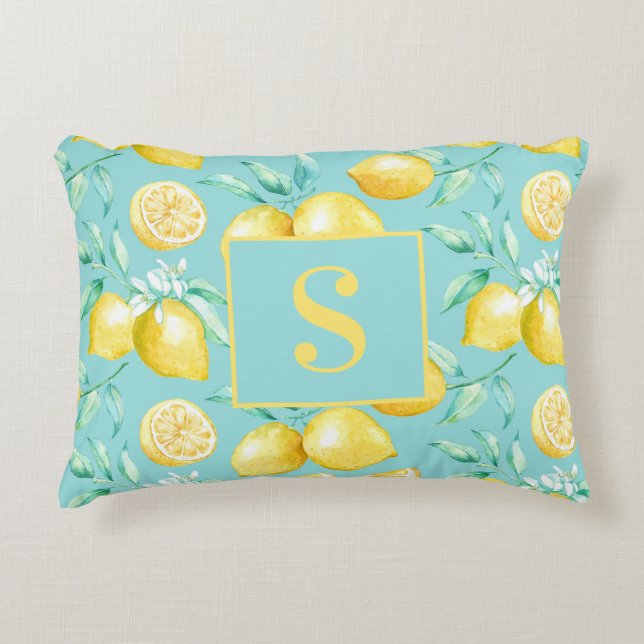 Cute Yellow Lemon Pattern op Light Blue Monogram Accent Kussen (Voorkant)