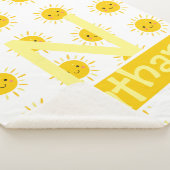 Cute Yellow Smiling Sun Monogram Name Baby Sherpa Deken (3/4)