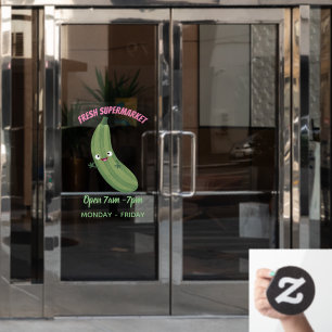 Cute zucchini happy cartoon illustratie raamsticker