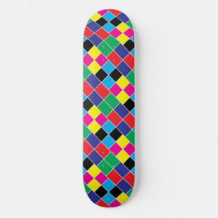 cyaan magenta zwart rood groen blauw skateboard