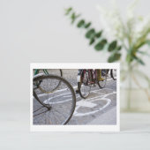 Cyclists op fietspad briefkaart (Staand voorkant)