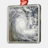 Cyclone Ingrid Metalen Ornament (Links)