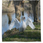 Cygne debout avec des ailes étalées Douche rideau (Devant)