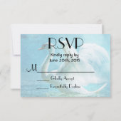 Cygne magique RSVP pendant une douche d'été (Dos)