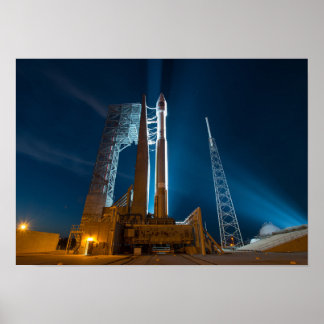 Cygnus Spacecraft Klaar voor Lancering aan ISS Poster