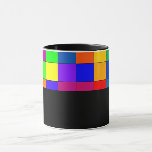 D01 - Tasse mit buntem Schachbrettmuster (Centre)