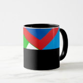 D09 - Tasse avec motif coloré en éventail (Devant droit)