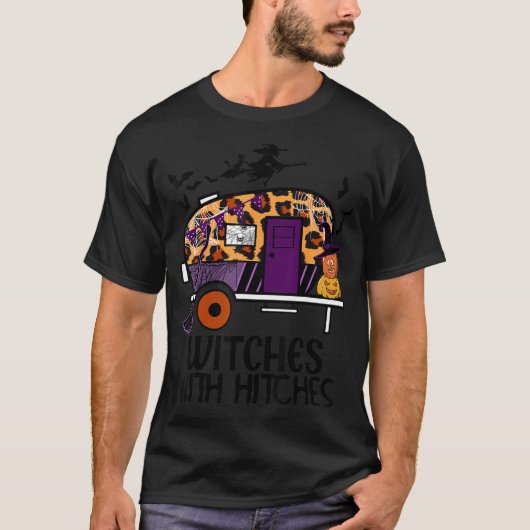 d2Ab Leopard Camping RV Witches With Hitches Hallo T-shirt (Voorkant)