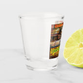 Daar kun je niet mee concurreren shot glas (Links)