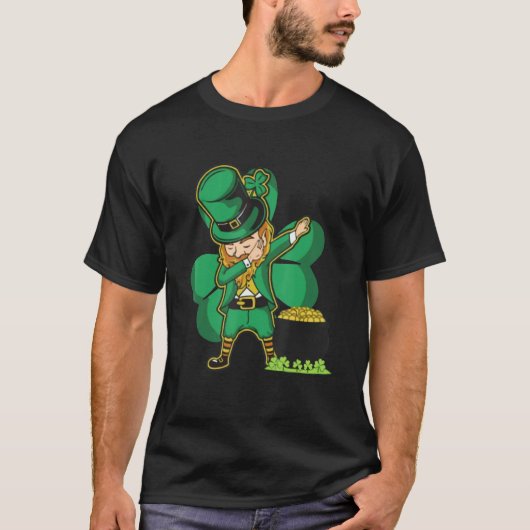 Dabbing Cobalt with clover leaf and pot of gold T-shirt (Voorkant)