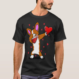 Dabbing Corgi Wears Face Mask Gifts for Valentijn" T-shirt