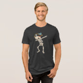 Dabbing Skeleton Schattigee Piratendans Tri-Blend Shirt (Voorkant volledig)