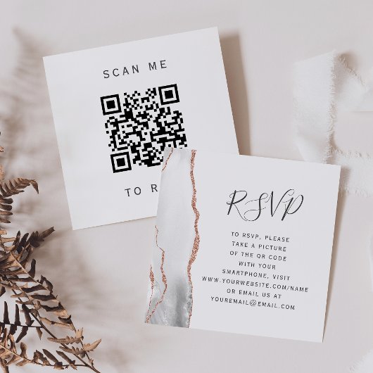 D'accompagnement Carte d'invitation de mariage élégante avec QR Cod