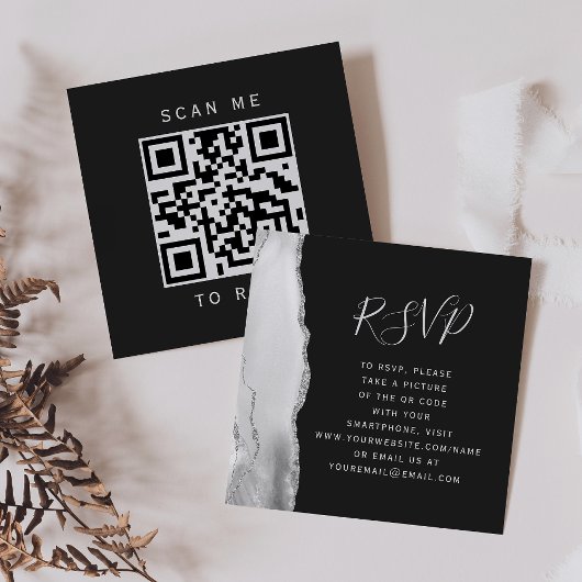 D'accompagnement Carte d'invitation de mariage élégante avec QR cod