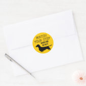 Dachshund Bekijk uw stap grappig ontwerp Ronde Sticker (Envelop)