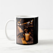 Dachshund Drinkt IJskoude Koffie Grappig Dieren Me Koffiemok (Links)