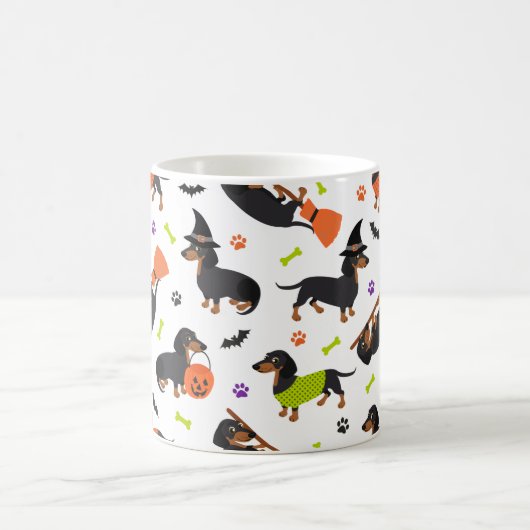 Dachshund Halloween café Mug (Centre)