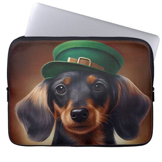 Dachshund-hond in St. Patrick's Day-jurk Laptop Sleeve (Voorkant)