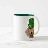 Dachshund met Green Top Hat en Mustache Tweekleurige Koffiemok (Voorkant rechts)