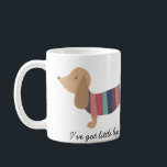 Dachshund Mug<br><div class="desc">Un rappel parfait sur pourquoi les dachshunds sont de grands petits chiens quand vous prenez votre café. Doté d'une image de dachshund décalée et joliment stylisée avec la citation "Je suis court sur les jambes mais gros sur l'attitude" en dessous. Un grand cadeau pour n'importe quel propriétaire ou passionné de...</div>