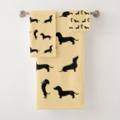 Dachshund noir et blanc (En situation)