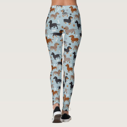 Dachshund Paws and Botten Pattern Blue Leggings (Achterkant)
