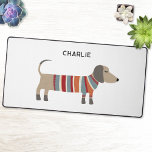 Dachshund Wiener Sausage Chien Personnalisé<br><div class="desc">Un drôle de petit Dachshund saucage ou chien plus blanc en laine tricot. Parfait pour les amoureux des animaux. Art original de Nic Squirrell. Modifiez le nom pour personnaliser.</div>