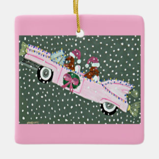 Dachshunds met Kerstmis in een roze cabriolet Keramisch Ornament