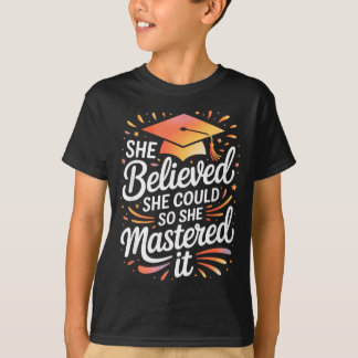 Dacht dat ze gekleurd schrift onder de knie kon kr t-shirt
