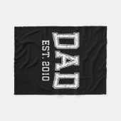 Dad Est 2010 Dad D Fathers Day Ized  Fleece Deken (Voorkant (Horizontaal))