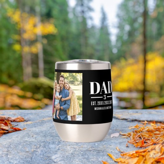 Dad Est. Year Name Number Photo Script (En extérieur (pivoté))