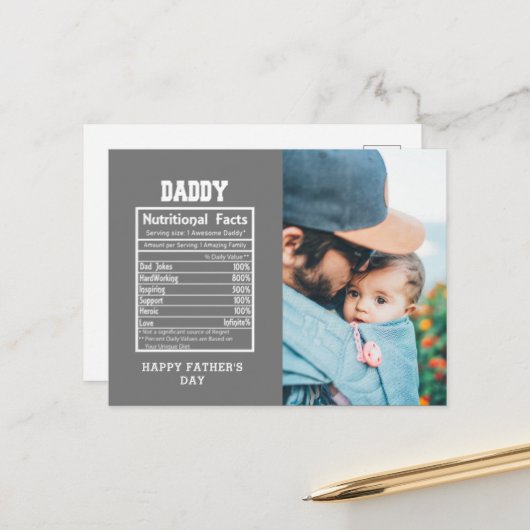 Daddy Nutritional Facts Fête des pères Carte posta (Devant/Arrière en situation)