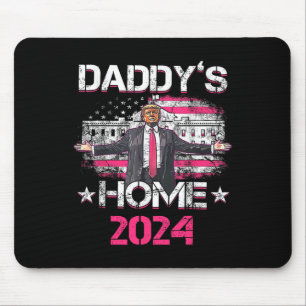 Daddy's Home Trumps historische terugkeer naar het Muismat